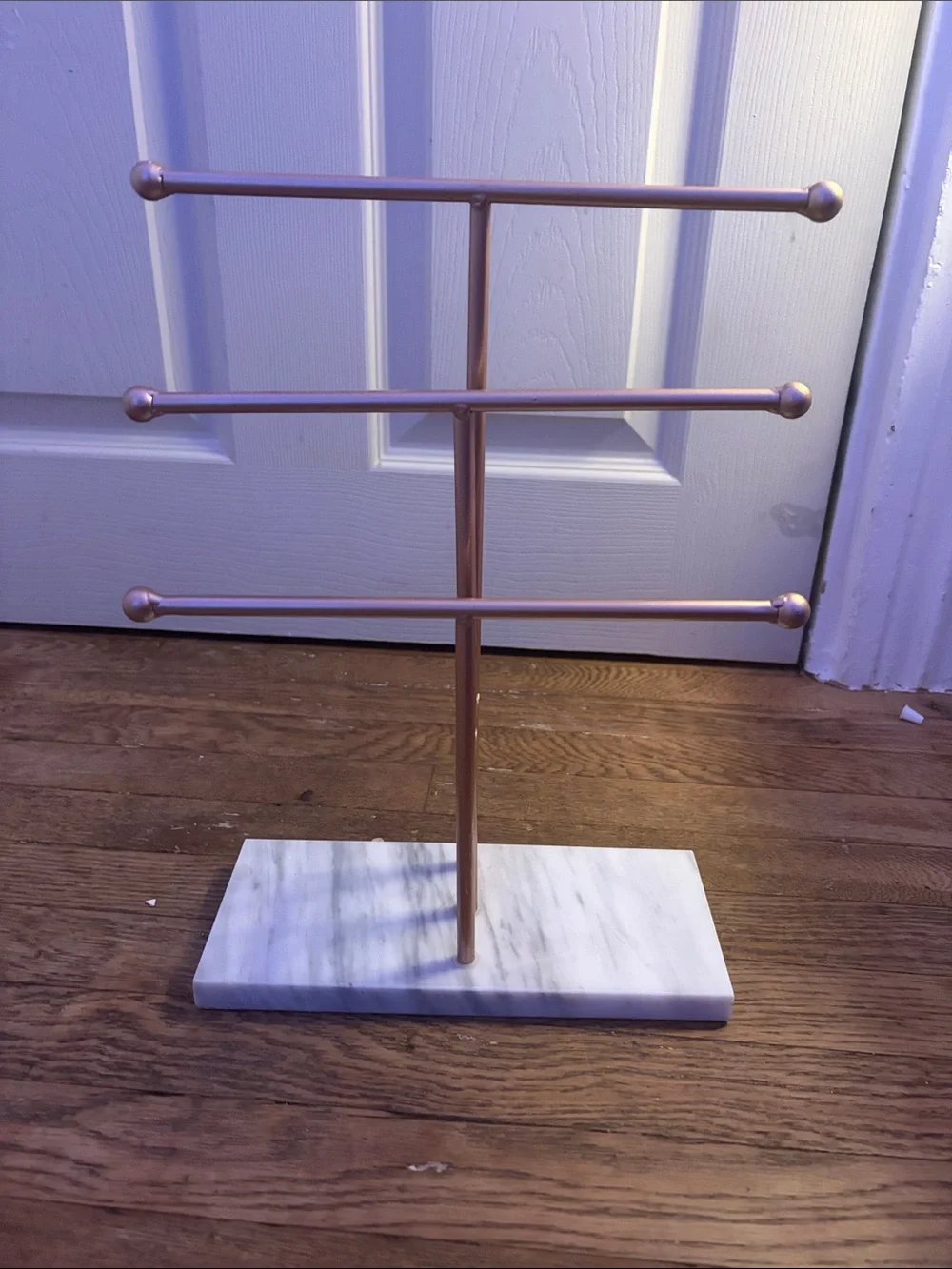 Marble Base Jewelry T-Bar Stand in Rose Gold